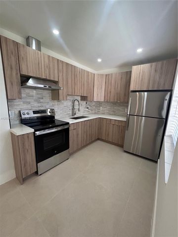 3606 SW 17th St 1, Miami, FL 33145