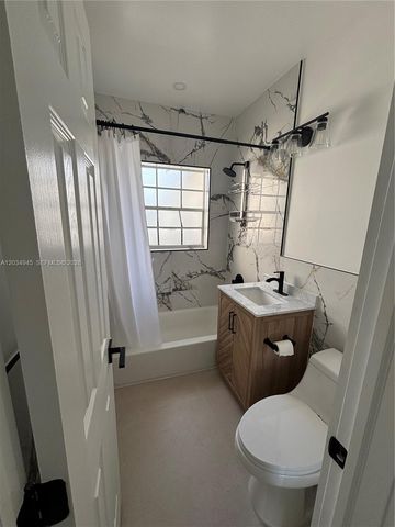 3606 SW 17th St 1, Miami, FL 33145