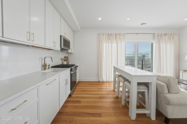 33 Hamilton Avenue Unit 7, Seaside Heights, NJ 08751