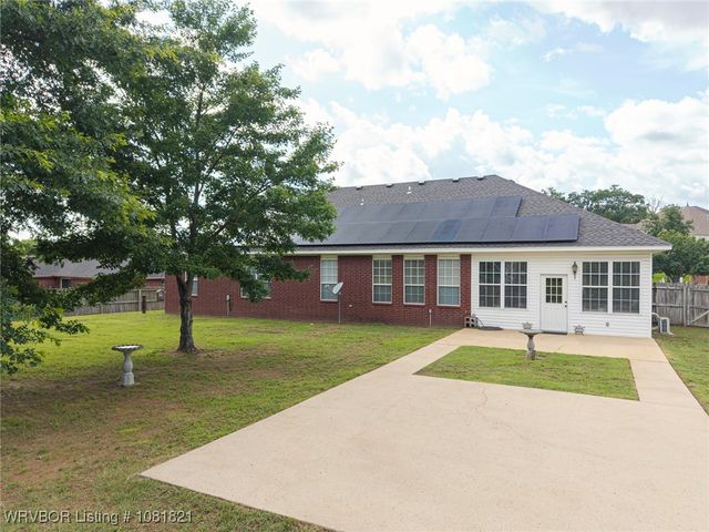 1318 Taos Drive, Van Buren, AR 72956