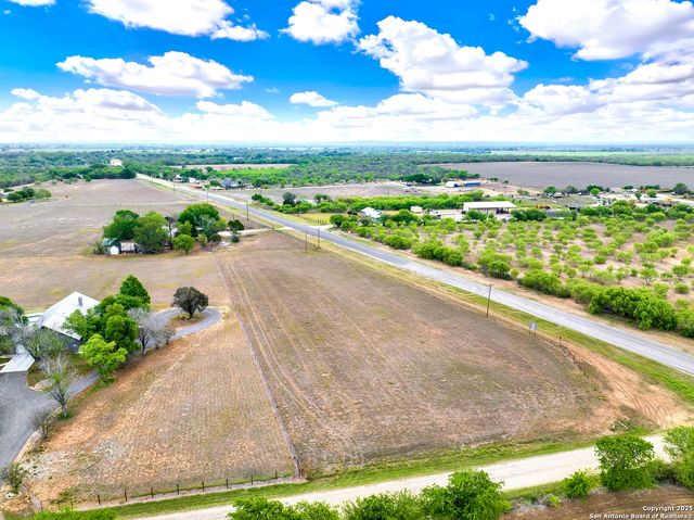 LOT 4 CR 343, Hondo, TX 78861