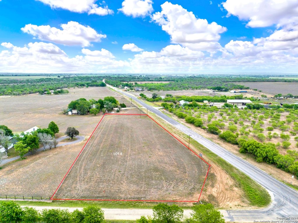 LOT 4 CR 343, Hondo, TX 78861