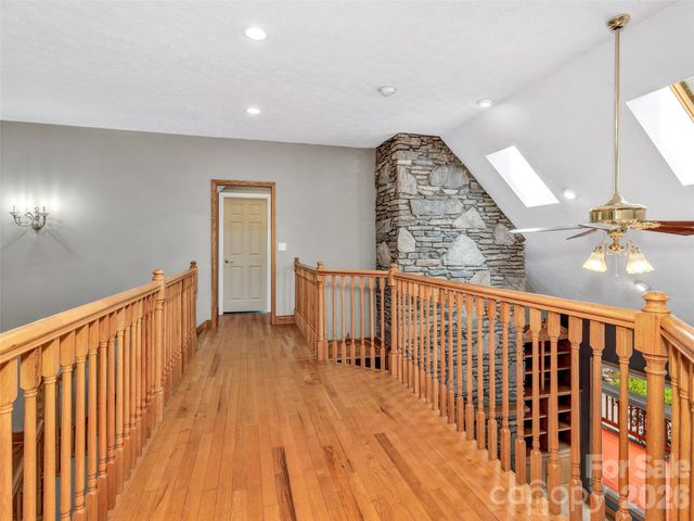 287 Shady Creek Lane, Hendersonville, NC 28739