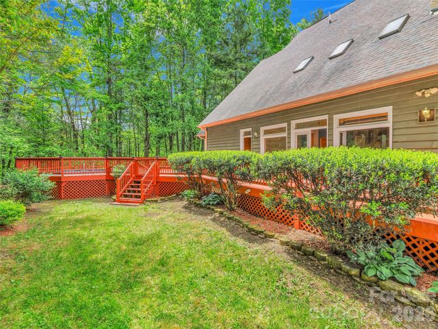 287 Shady Creek Lane, Hendersonville, NC 28739