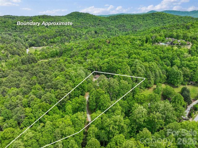 287 Shady Creek Lane, Hendersonville, NC 28739