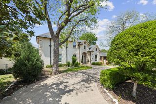 8525 Briarwood Lane, Dallas, TX 75209