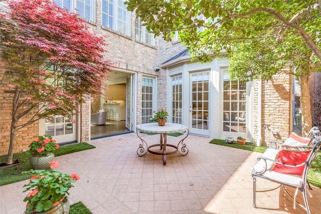 7979 Caruth Court, Dallas, TX 75225