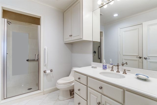 7979 Caruth Court, Dallas, TX 75225