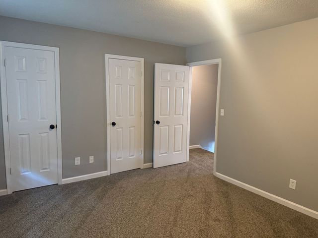540 Hietts Ln Apt 8, Clarksville, TN 37043