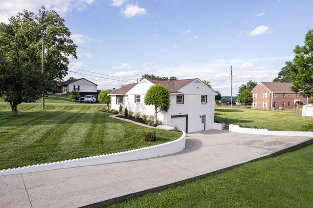601 Jones St, Old Hickory, TN 37138