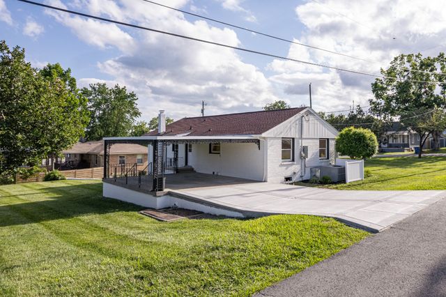 601 Jones St, Old Hickory, TN 37138