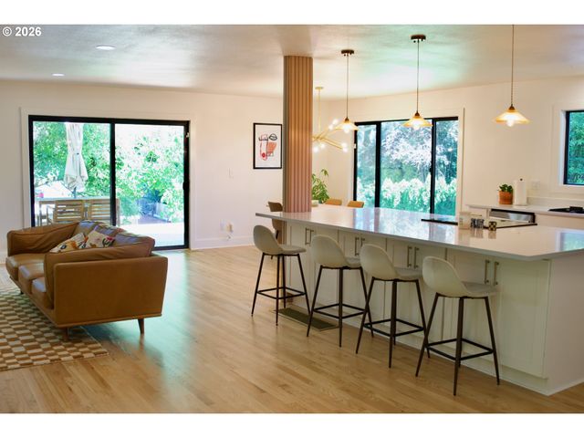 9615 Sw OMARA St, Portland, OR 97223