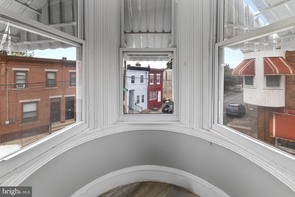 2401 N HOLLYWOOD ST, Philadelphia, PA 19132