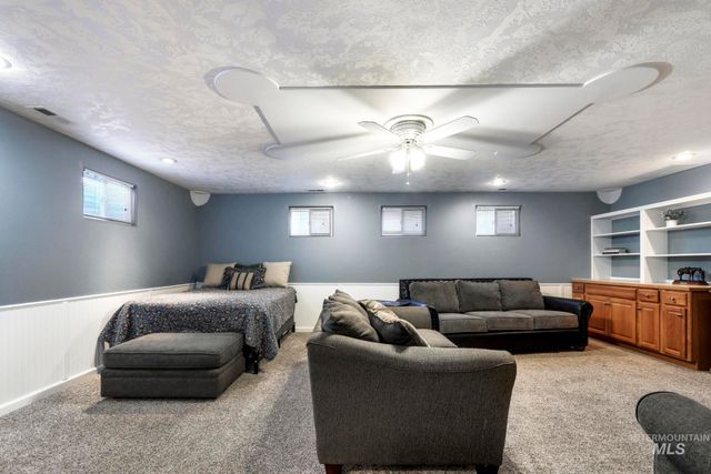 21 N Pit Lane, Nampa, ID 83687