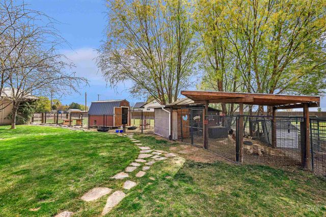 21 N Pit Lane, Nampa, ID 83687