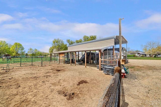 21 N Pit Lane, Nampa, ID 83687