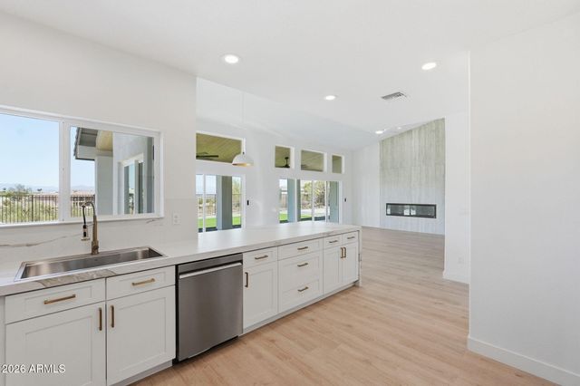 15520 E SUNBURST Drive, Fountain Hills, AZ 85268