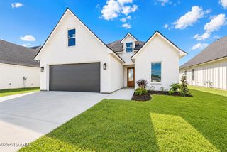 107 Prague Avenue, Youngsville, LA 70592