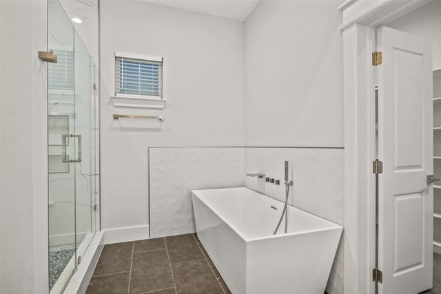 1335 Glidden Street, Dallas, TX 75203