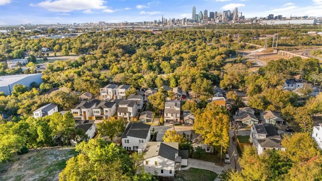 1335 Glidden Street, Dallas, TX 75203