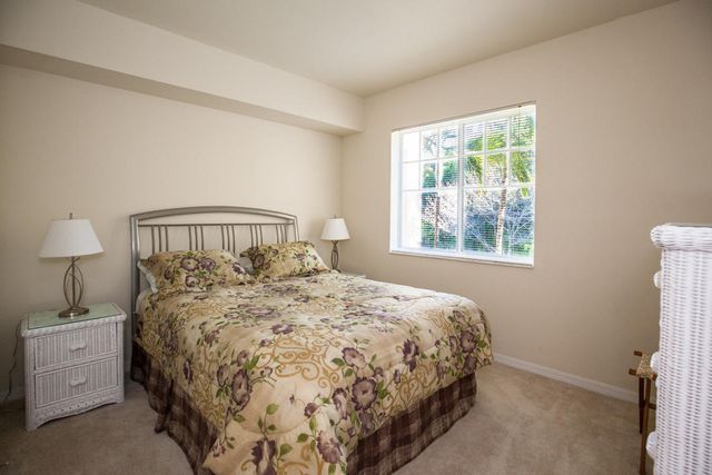 6492 EMERALD DUNES Drive 205, West Palm Beach, FL 33411
