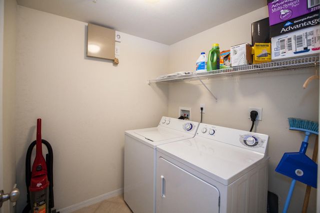6492 EMERALD DUNES Drive 205, West Palm Beach, FL 33411