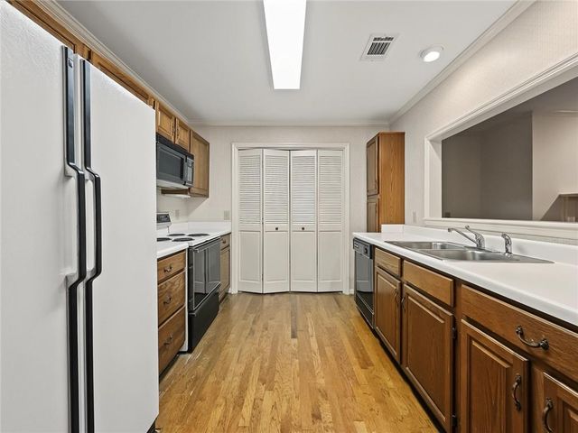 306 Bainbridge Drive, Sandy Springs, GA 30327