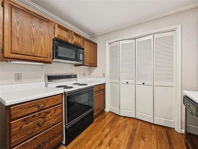 306 Bainbridge Drive, Sandy Springs, GA 30327