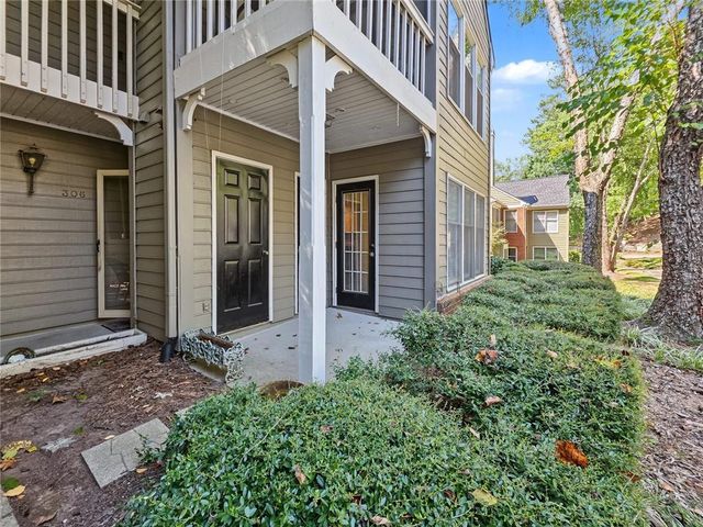 306 Bainbridge Drive, Sandy Springs, GA 30327