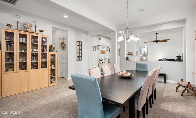 2526 W BALAO Drive, Phoenix, AZ 85085