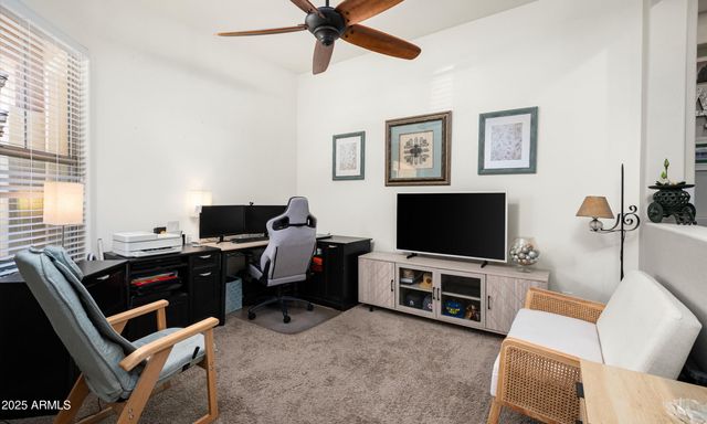 2526 W BALAO Drive, Phoenix, AZ 85085