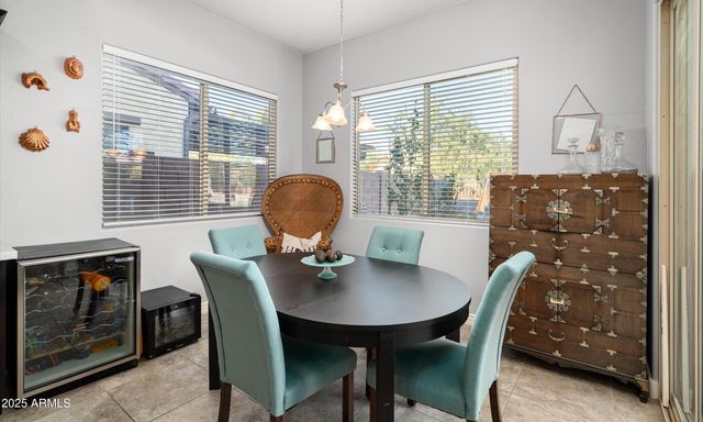 2526 W BALAO Drive, Phoenix, AZ 85085