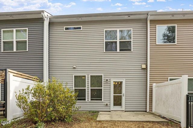 210 Vista Creek Place, Cary, NC 27511