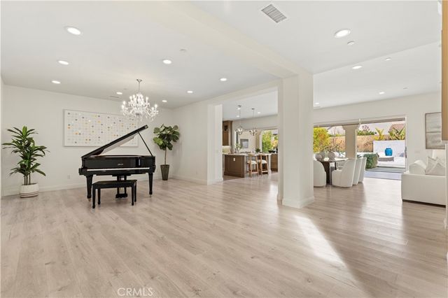 111 Cruiser, Irvine, CA 92618