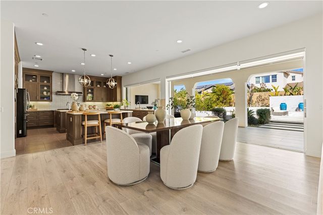 111 Cruiser, Irvine, CA 92618