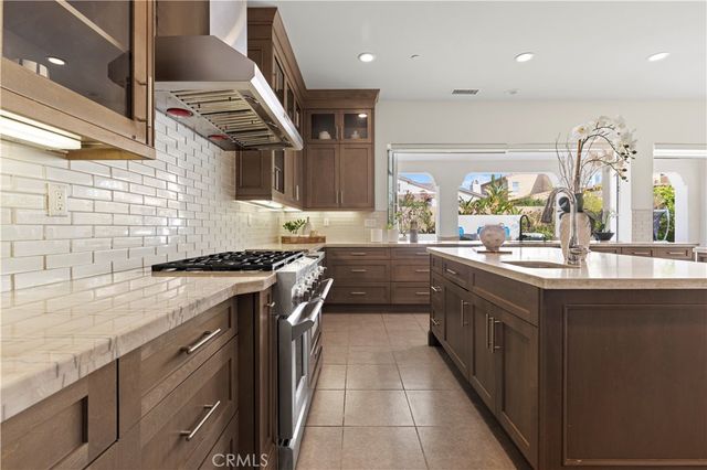 111 Cruiser, Irvine, CA 92618