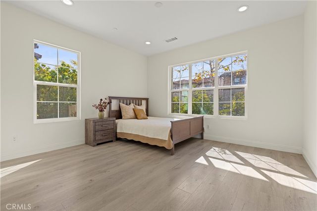 111 Cruiser, Irvine, CA 92618