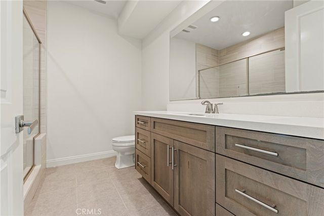 111 Cruiser, Irvine, CA 92618