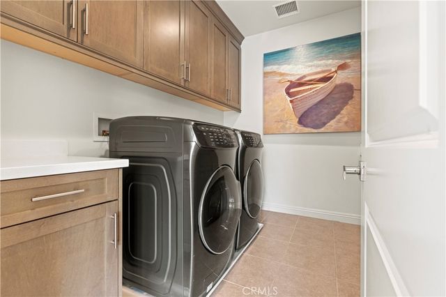 111 Cruiser, Irvine, CA 92618