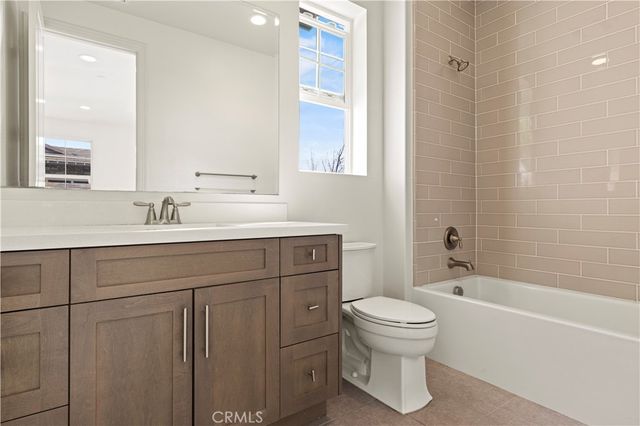 111 Cruiser, Irvine, CA 92618