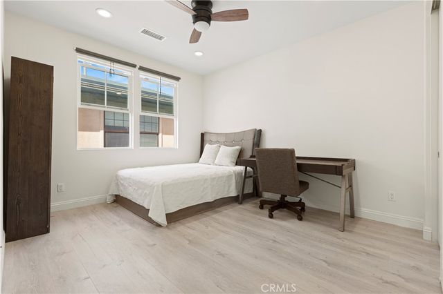 111 Cruiser, Irvine, CA 92618