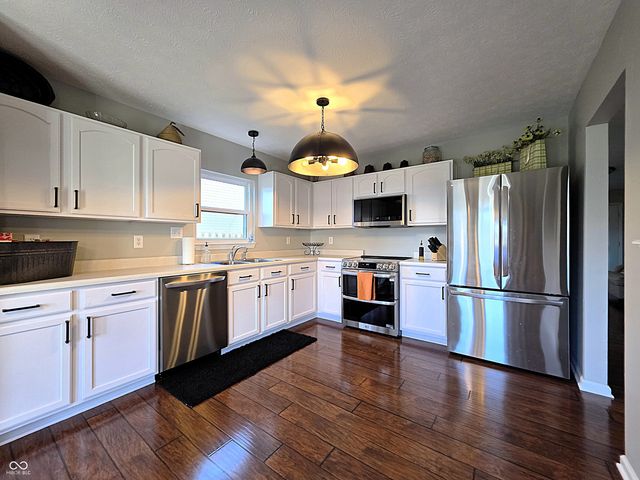 1283 Constitution Drive, Indianapolis, IN 46234