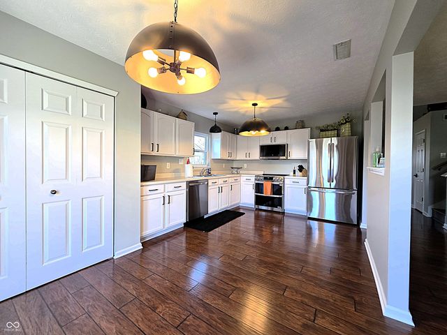 1283 Constitution Drive, Indianapolis, IN 46234