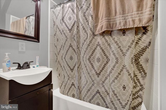 708 E PHILADELPHIA ST, York, PA 17403