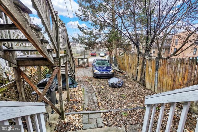 708 E PHILADELPHIA ST, York, PA 17403