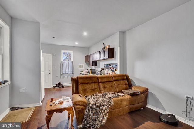 708 E PHILADELPHIA ST, York, PA 17403