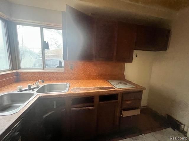 9317 Artesian Street, Detroit, MI 48228