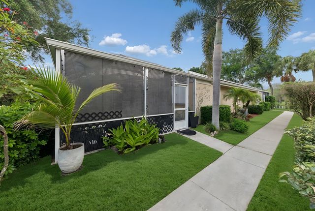 3204 Lakemont Court, Palm Beach Gardens, FL 33403