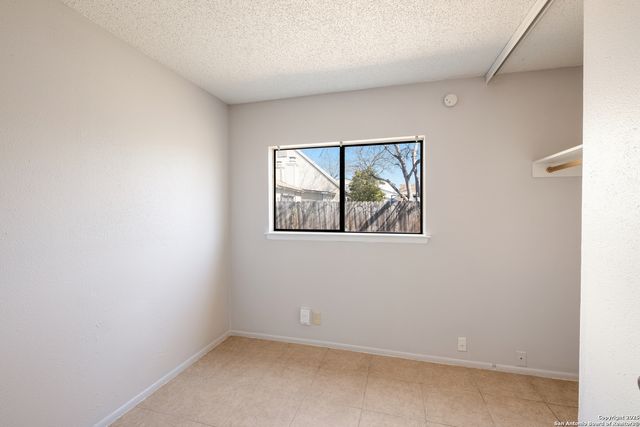 9804 Valley Villa, San Antonio, TX 78250