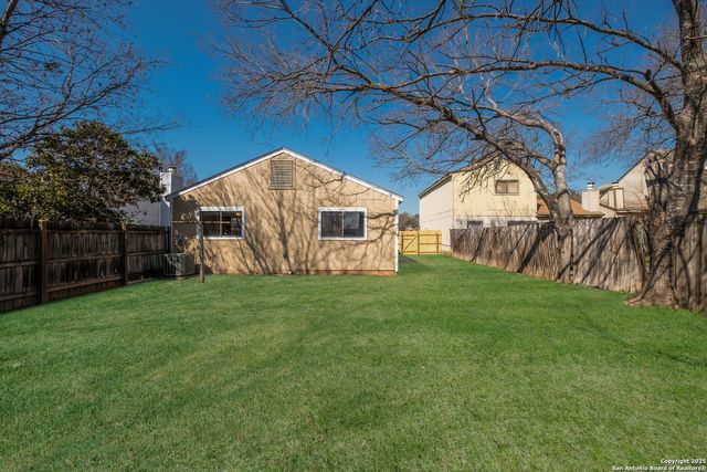 9804 Valley Villa, San Antonio, TX 78250